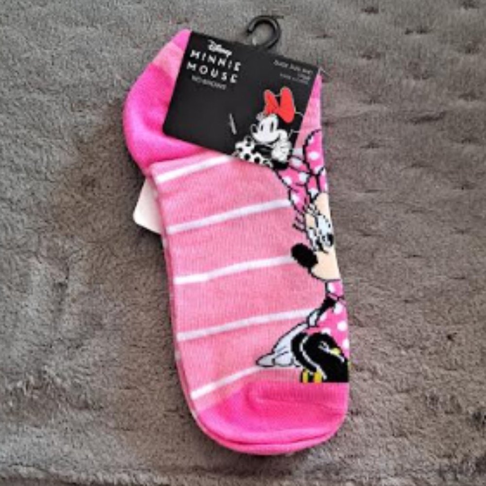 NWT Pair of Disney Minnie Mouse No Show Socks